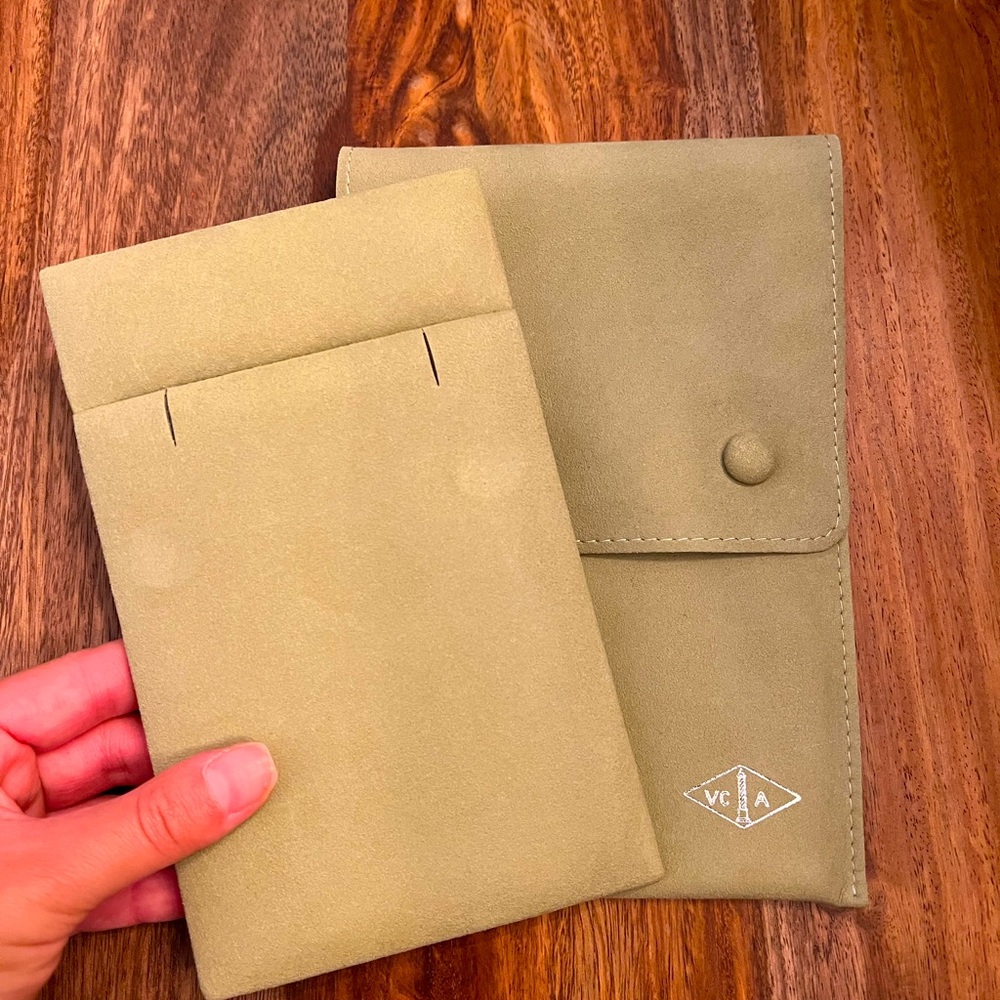 NEW & Authentic Van cleef & Arpels Pouch (large size)